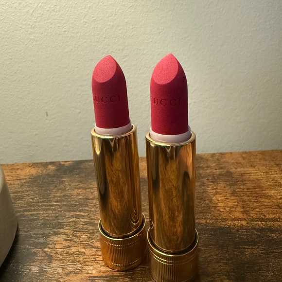 2 Gucci Long-Lasting Matte Lipstick - Cassie Magenta - Picture 10 of 10